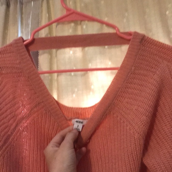 Sweater - Picture 5 of 7
